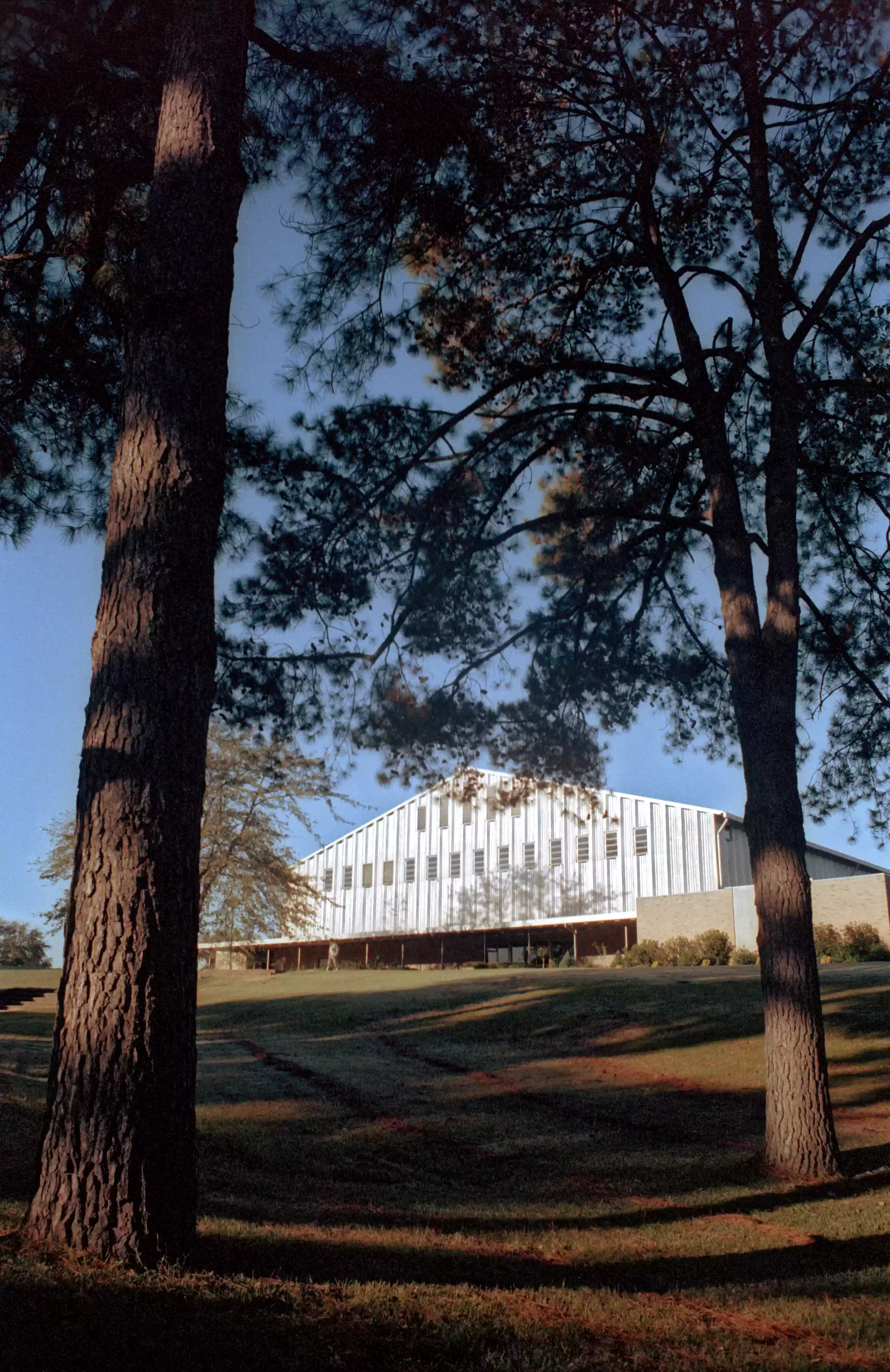 fieldhouse01